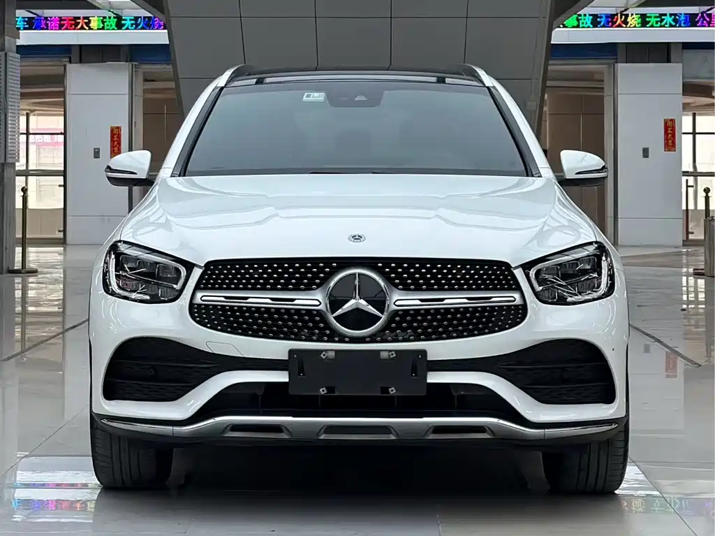 Mercedes-Benz GLC 2021 — фото 1