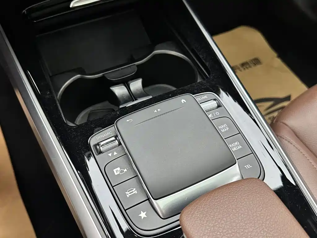 Mercedes-Benz GLB 2022 — фото 17