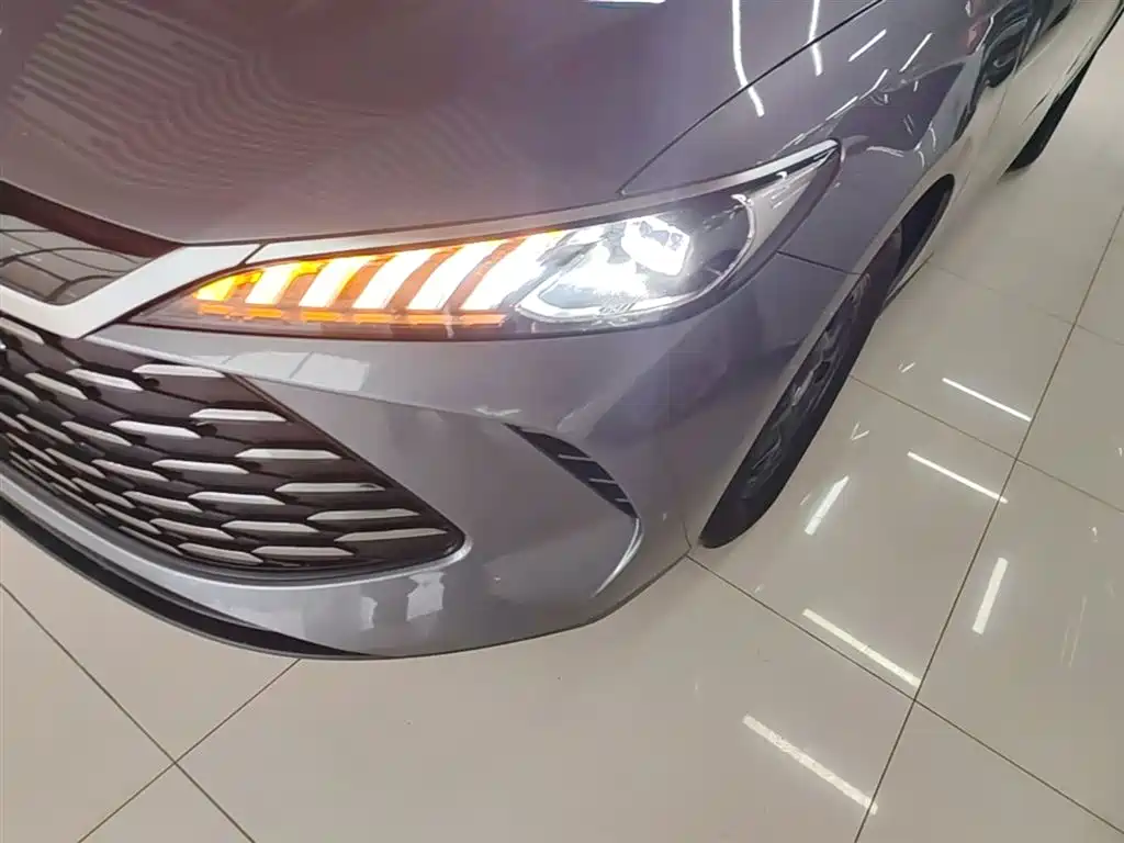 BYD Qin PLUS 2025 — фото 24