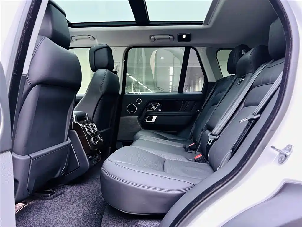 Land Rover Range Rover 2020 — фото 15