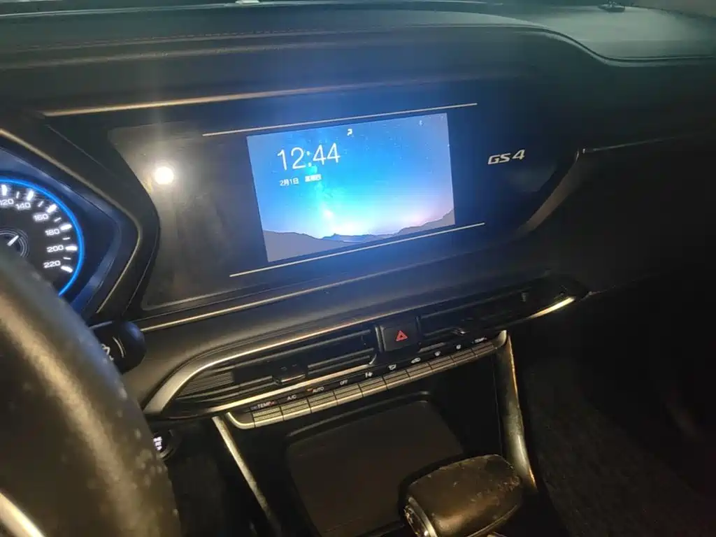 GAC Trumpchi GS4 2020 — фото 13