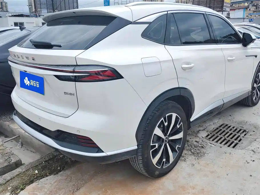 Roewe D5X DMH 2024 — фото 3