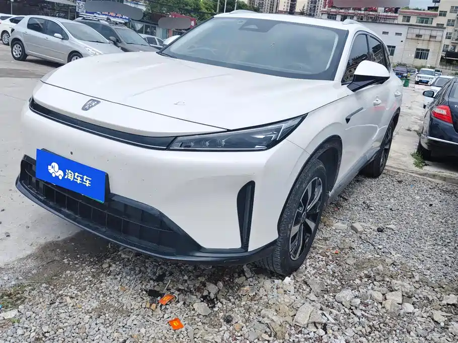 Roewe D5X DMH 2024