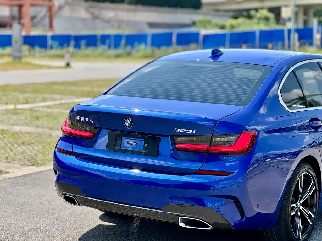 BMW 3 Series 2021