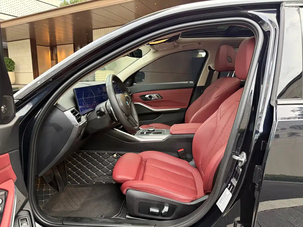 BMW 3 Series 2023