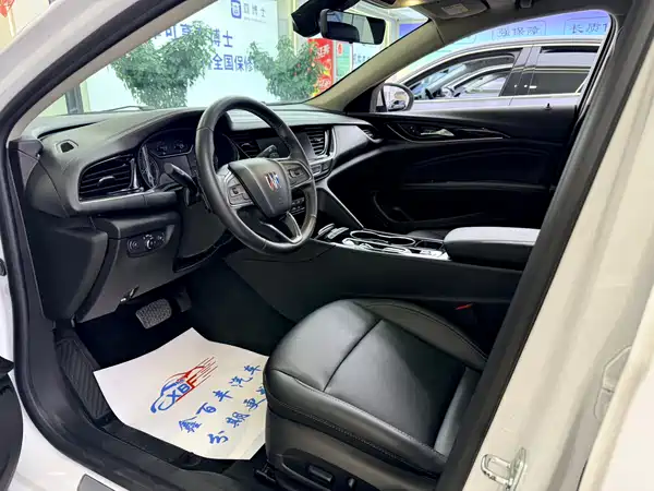 Buick Regal 2024
