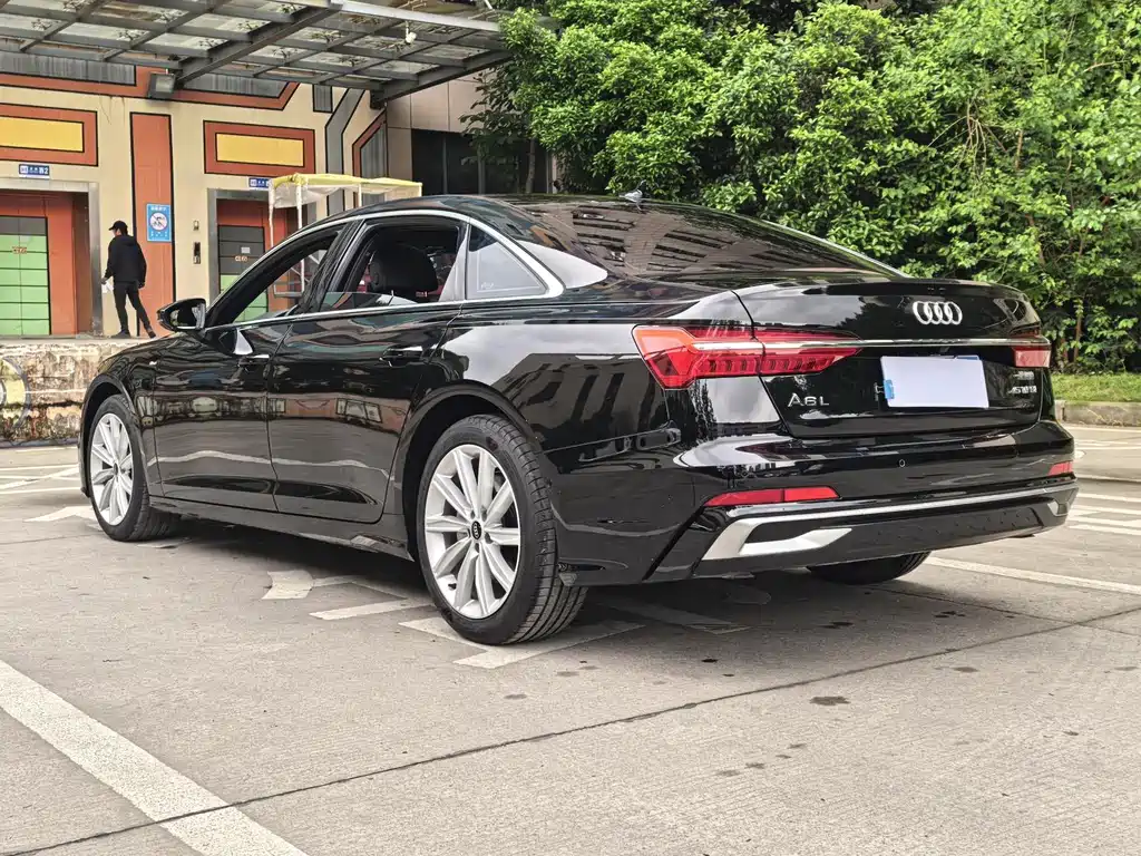 Audi A6L 2024 — фото 15