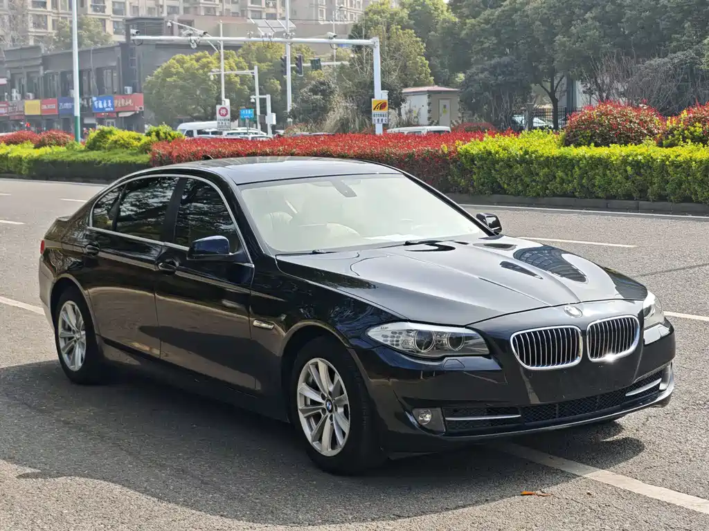 BMW 5 Series 2012