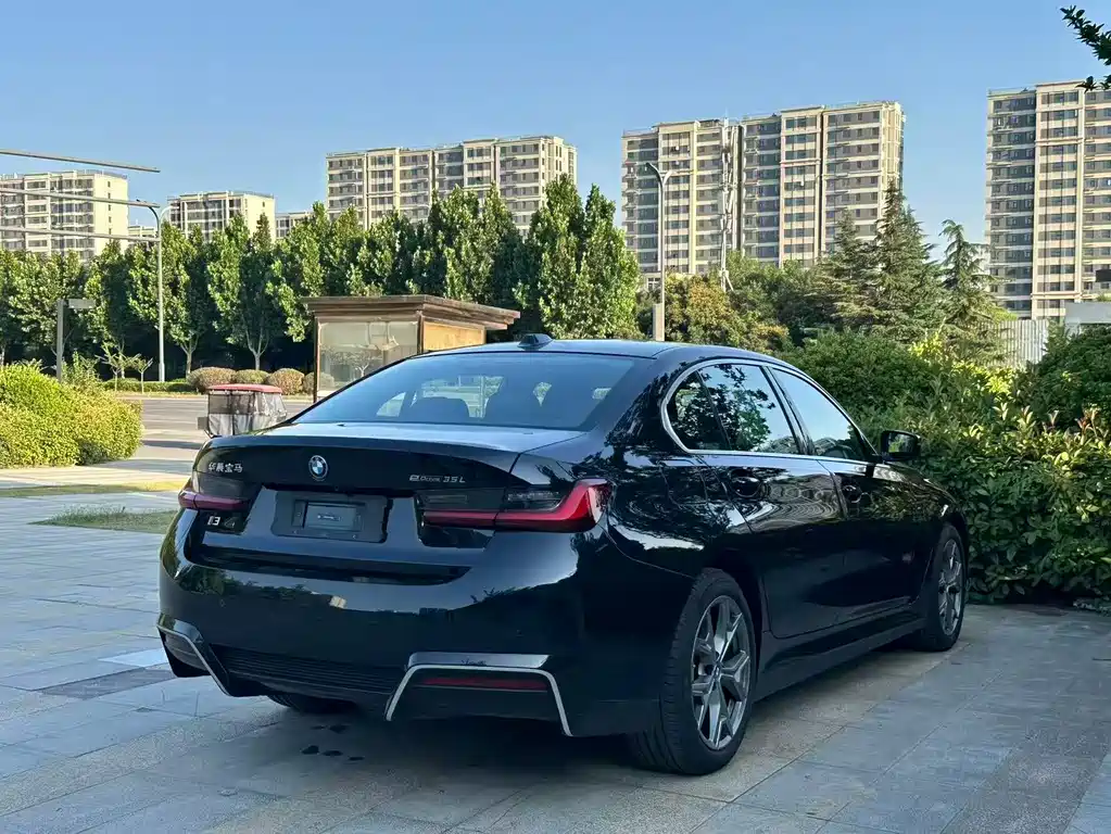 BMW i3 2025 — фото 9