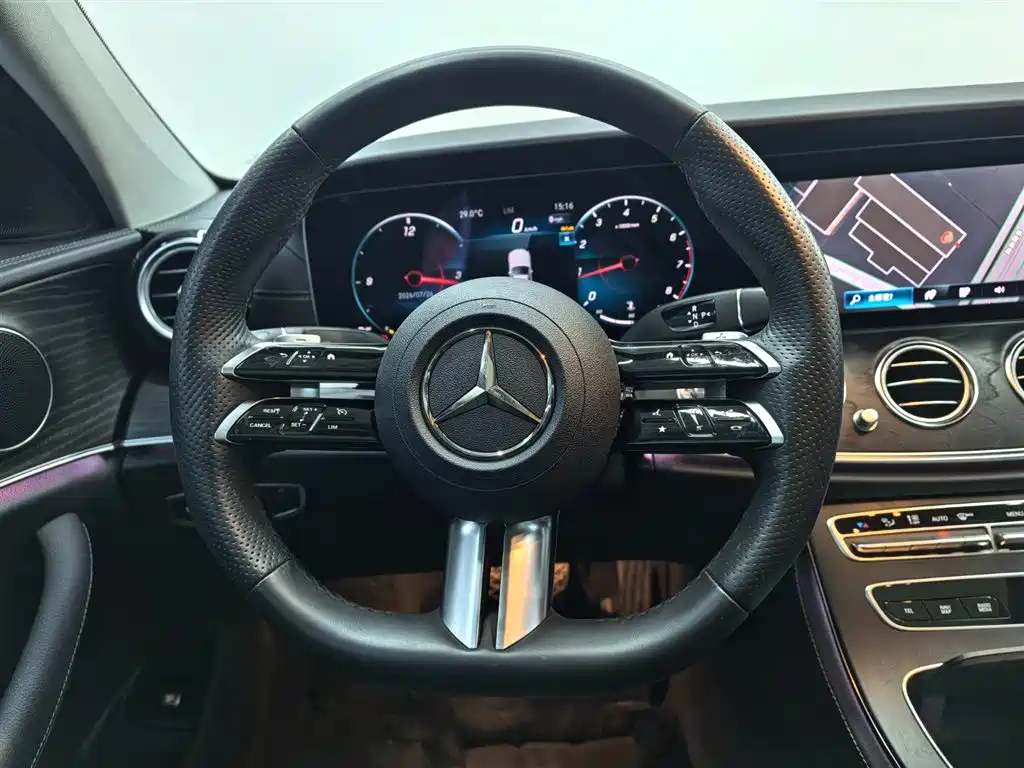 Mercedes-Benz E-Class 2023