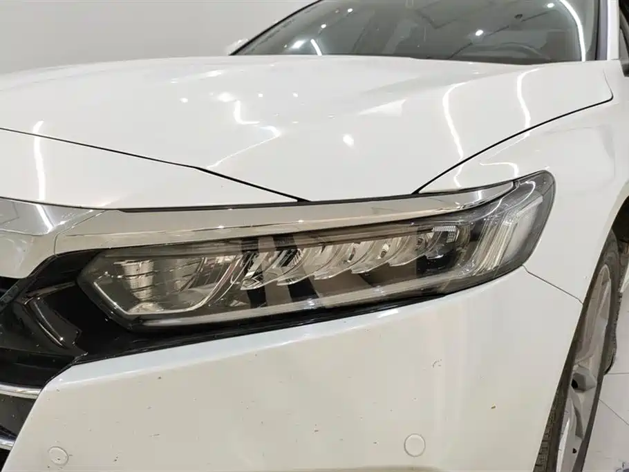 Honda Accord 2022 — фото 5