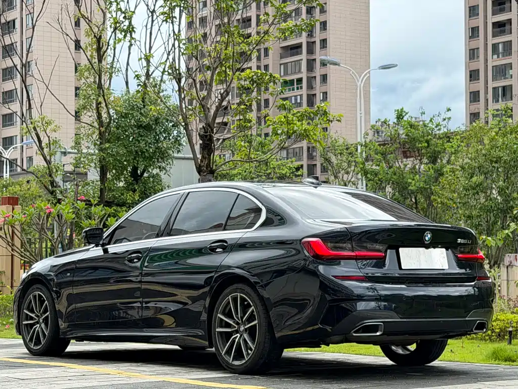 BMW 3 Series 2022