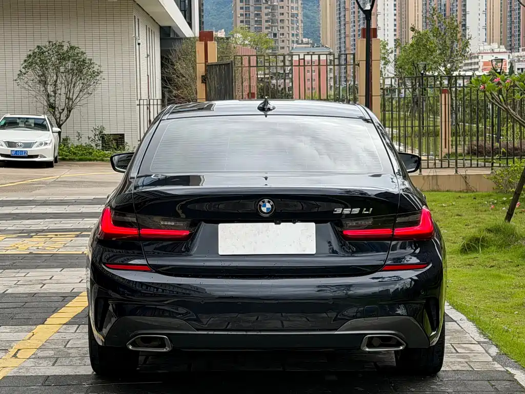 BMW 3 Series 2022