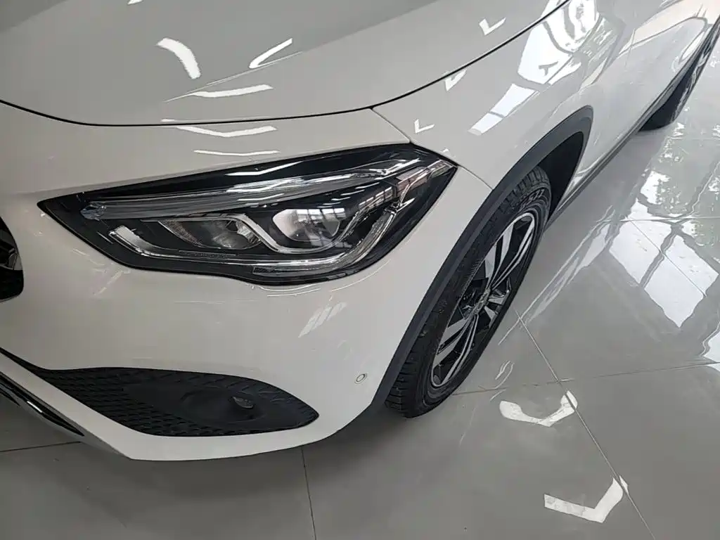 Mercedes-Benz GLA 2021 — фото 24