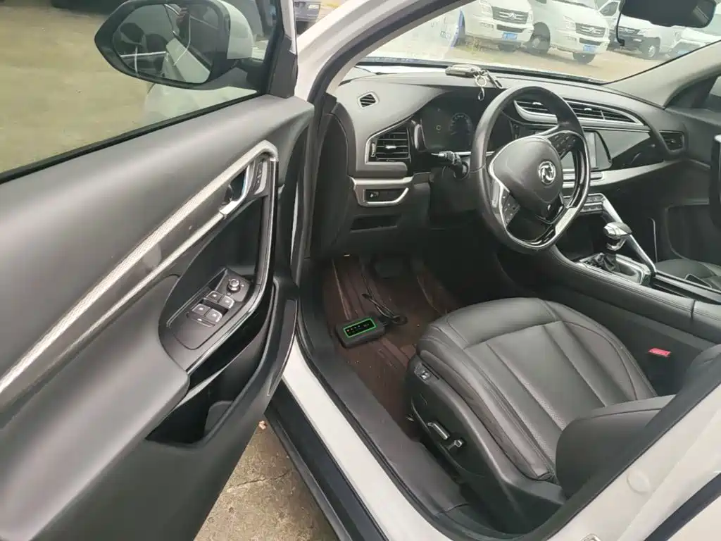 Dongfeng Fengshen AX7 2019 — фото 16