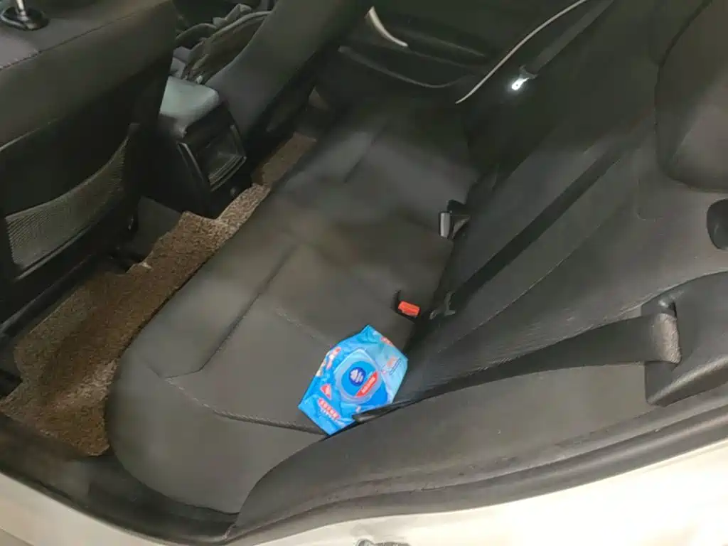 BMW 1 Series 2017 — фото 17