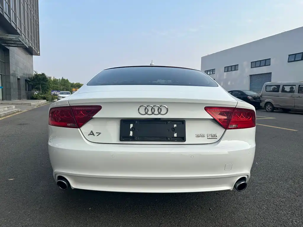 Audi A7 2015 — фото 7