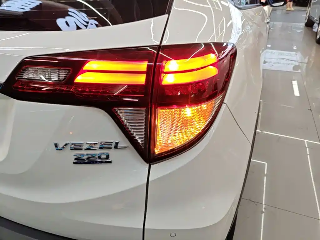 Honda Vezel 2021 — фото 8