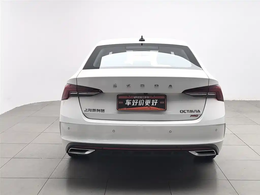 Skoda Octavia 2021 — фото 4