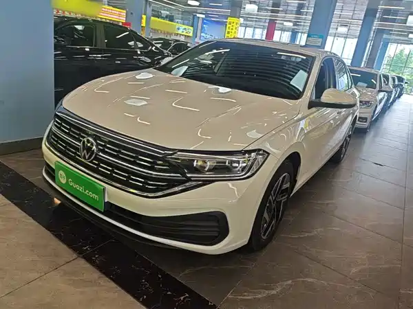 Volkswagen Sagitar 2025