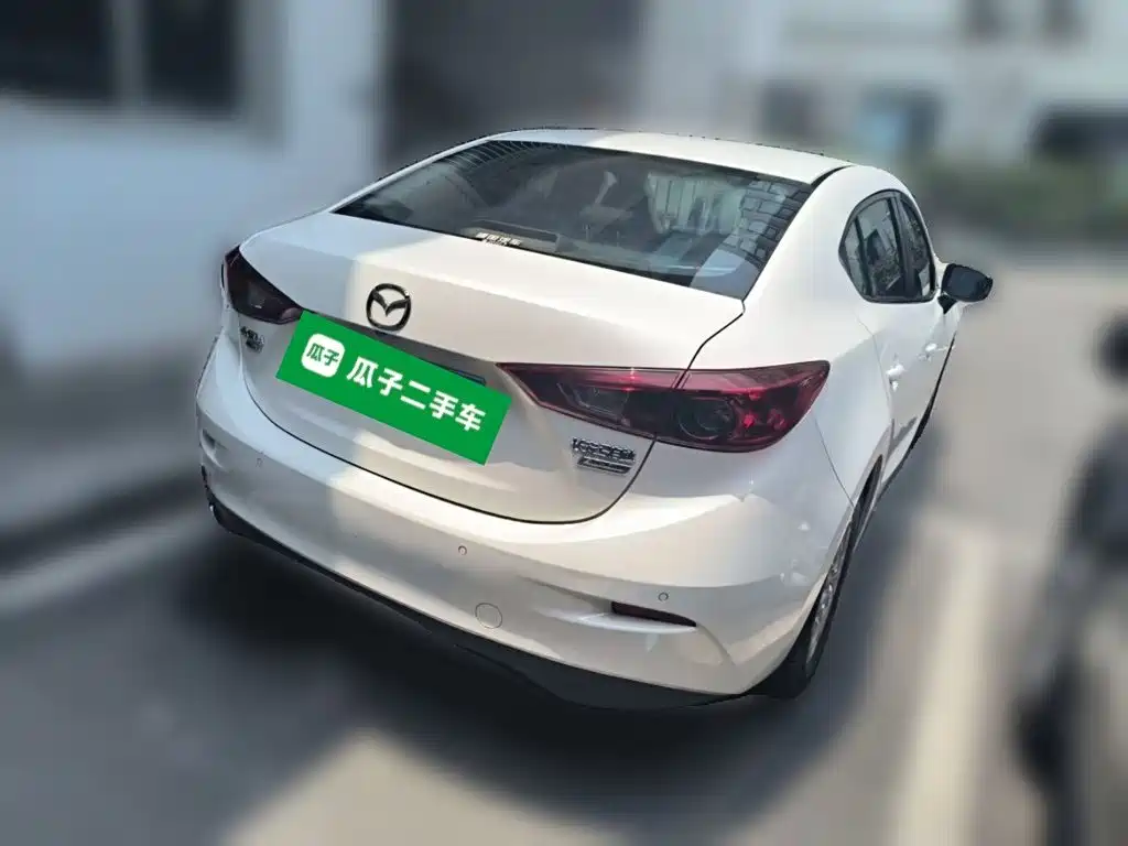 Mazda 3 Axela 2016