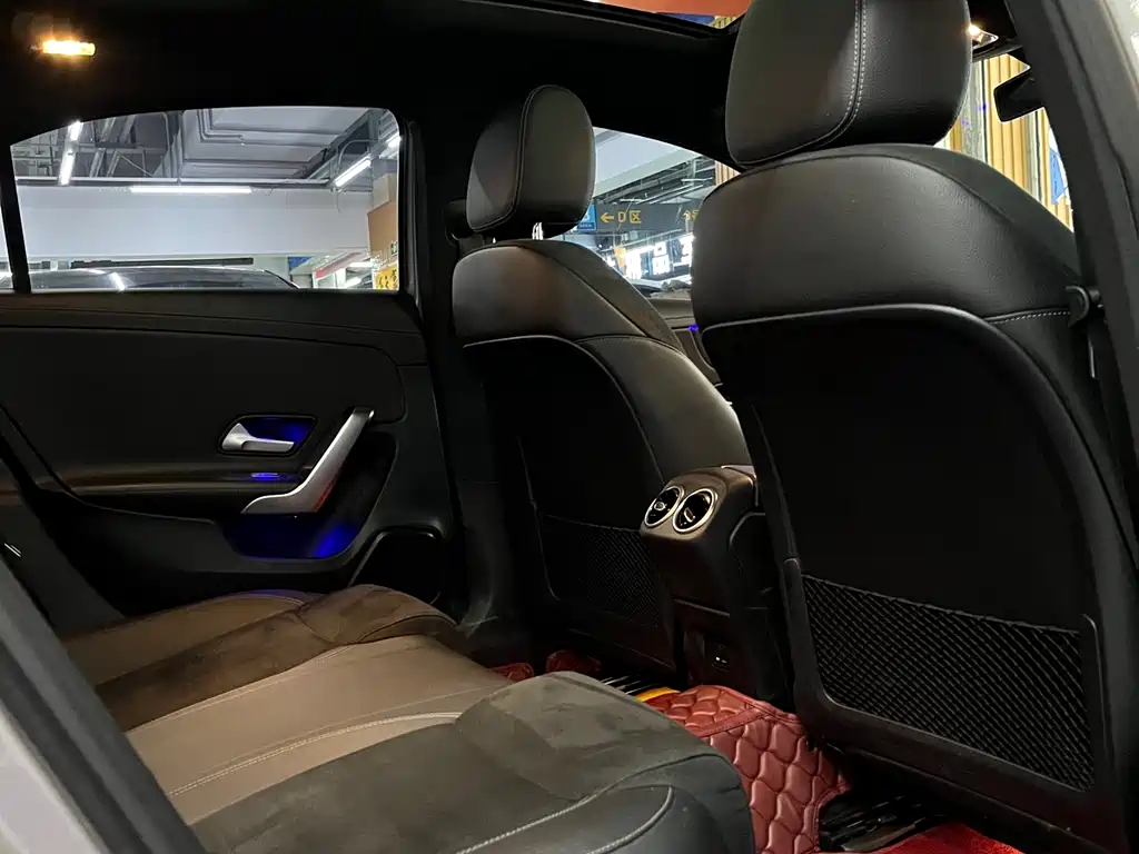 Mercedes-Benz A-Class 2021 — фото 12