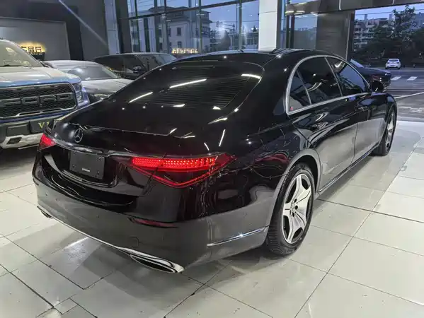 Mercedes-Benz S-Class 2022