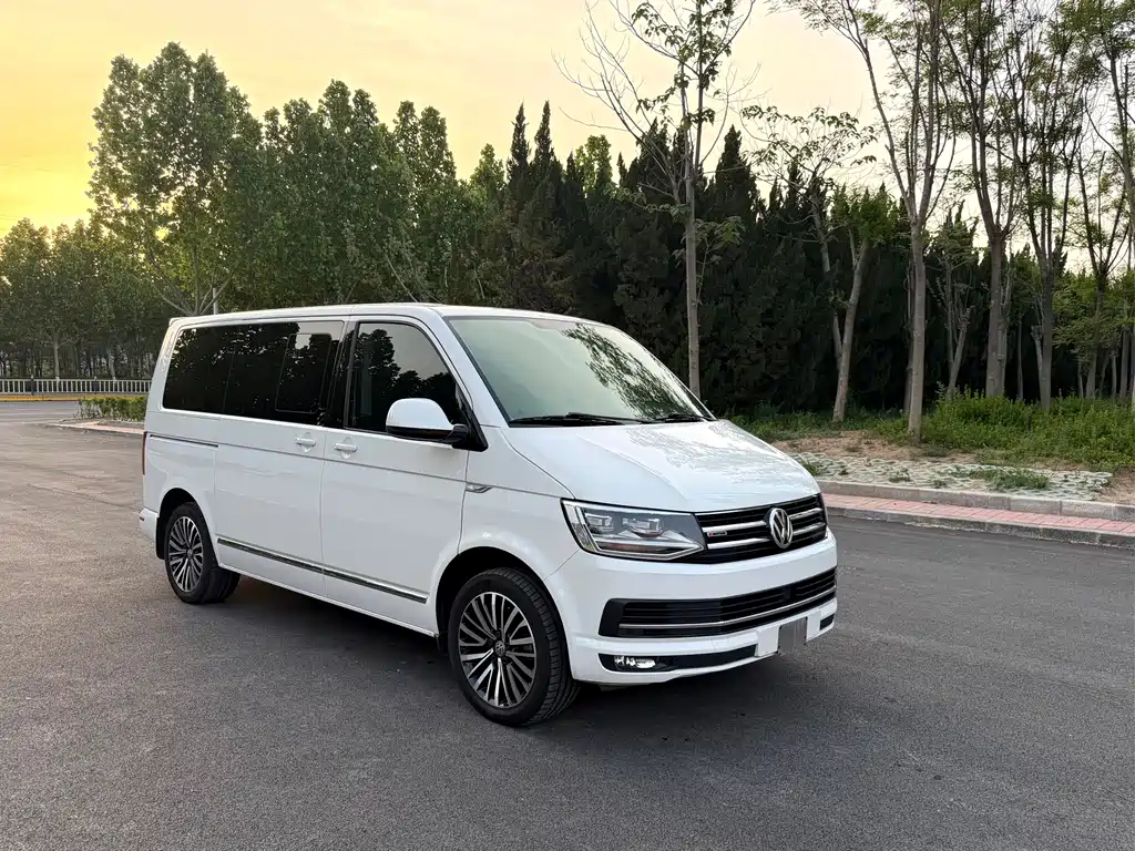 Volkswagen Multivan 2018 — фото 3