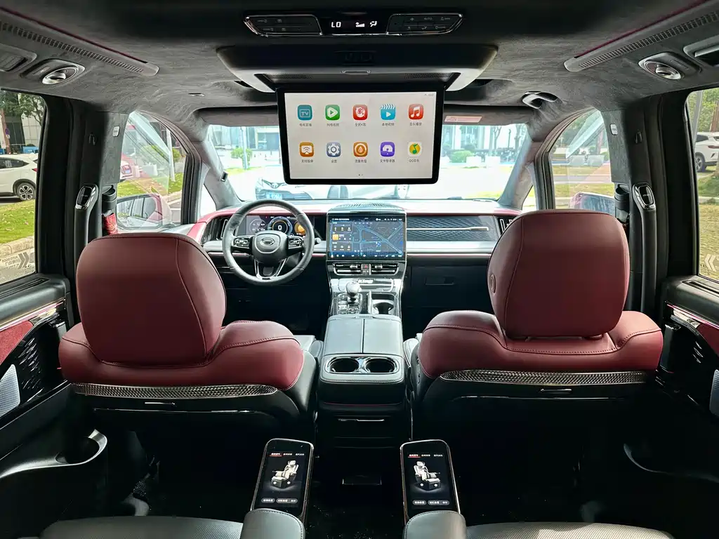 GAC Motor Trumpchi M8 2023 — фото 7