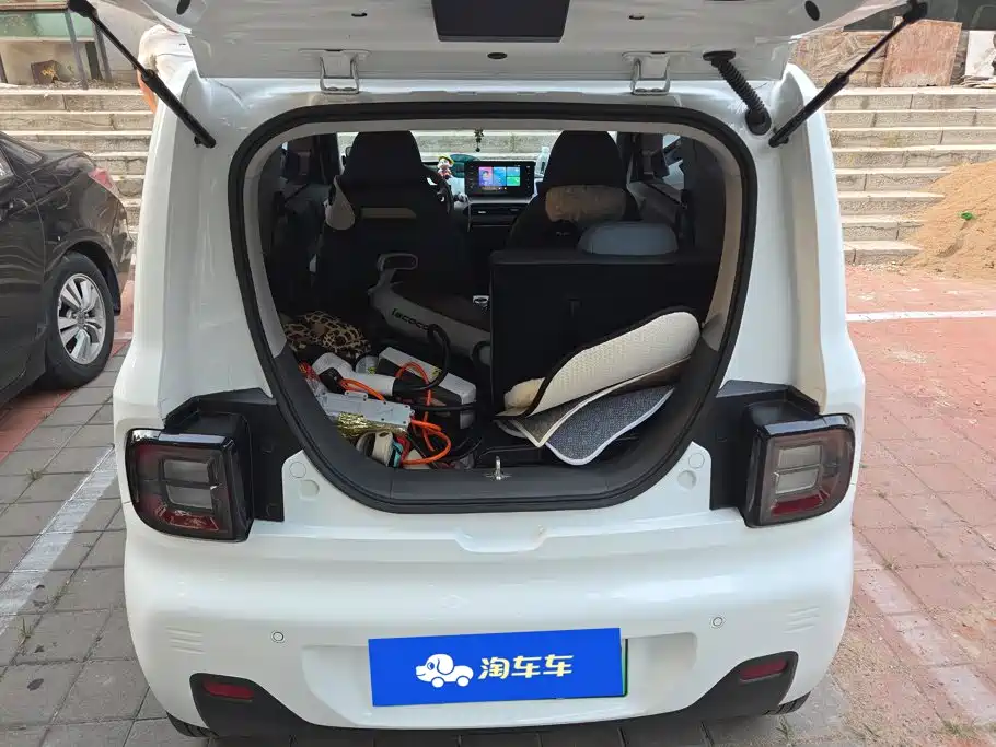 Geely Galaxy Panda 2023