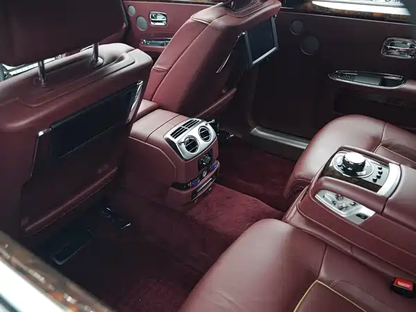 Rolls-Royce Ghost 2015