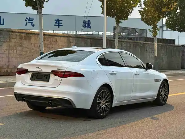 Jaguar XEL 2022