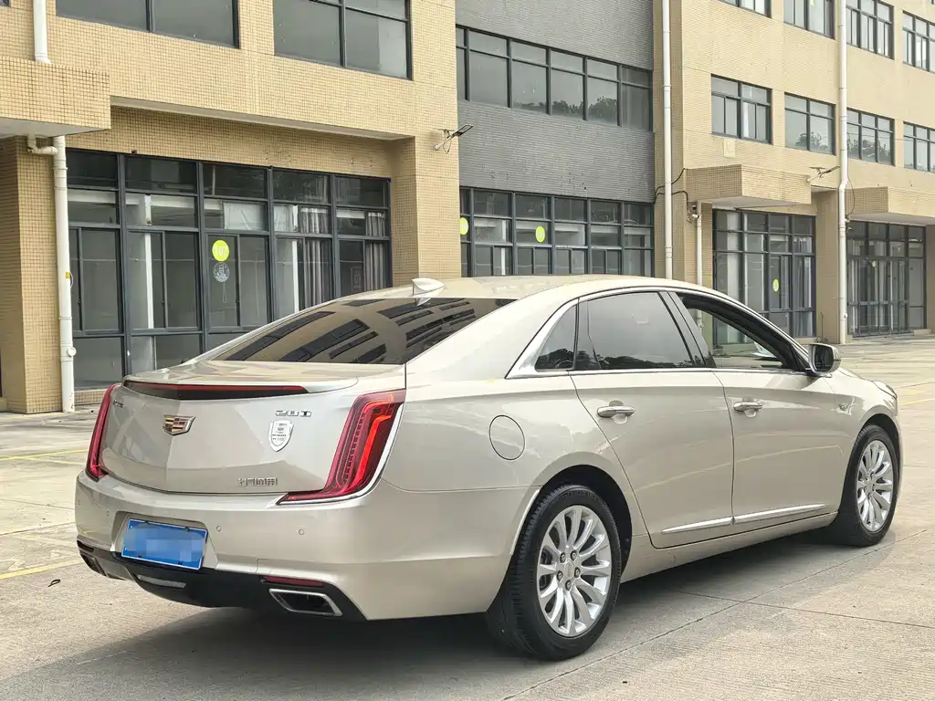 Cadillac XTS 2018 — фото 4