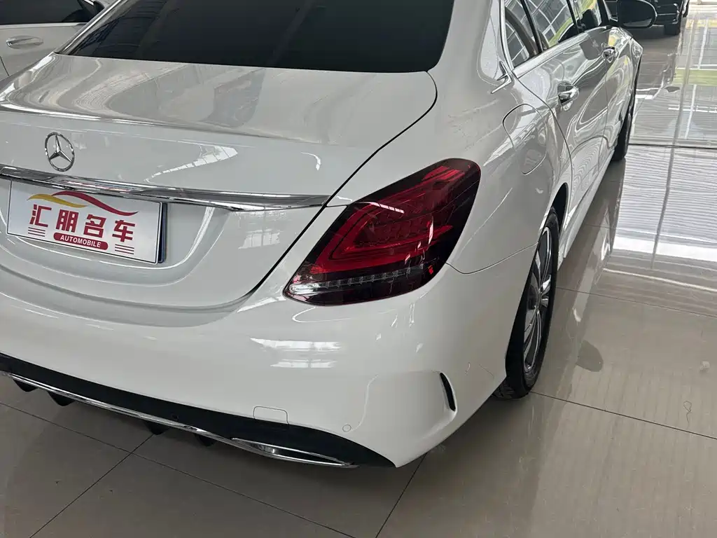 Mercedes-Benz C-Class 2020 — фото 16