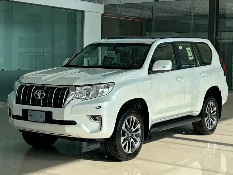 Toyota Prado — фото 2