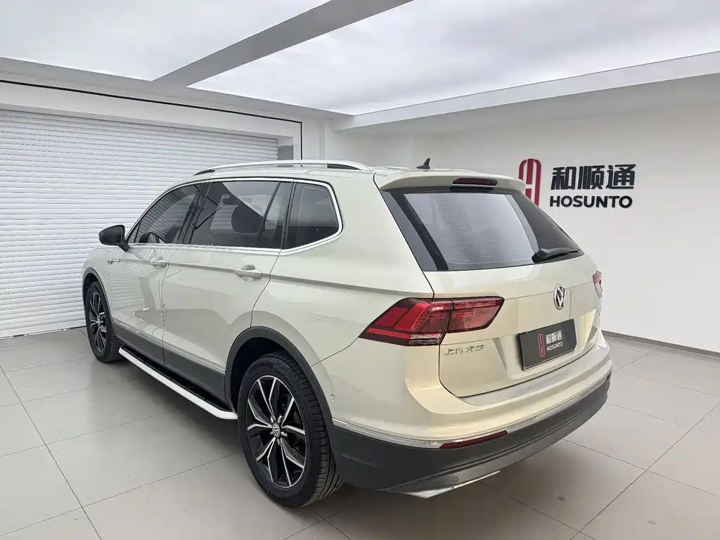 Volkswagen Tiguan L 2018 — фото 9