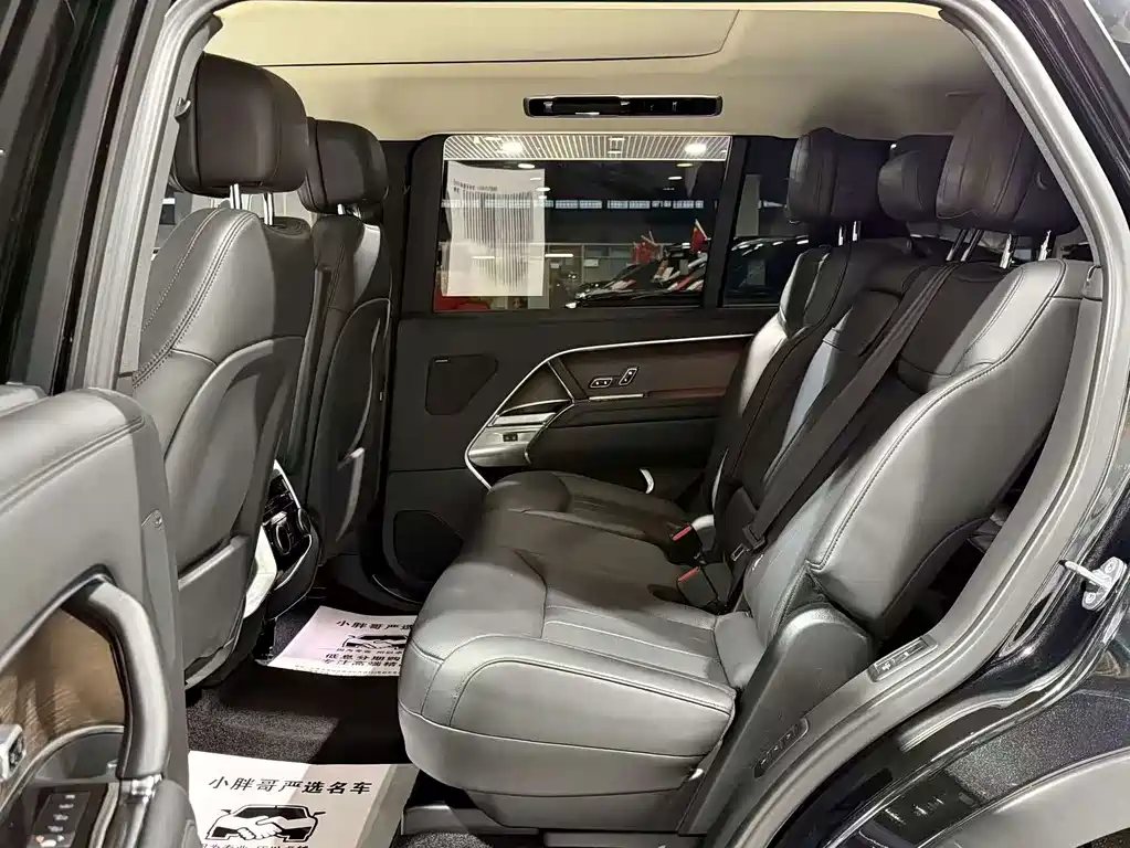 Land Rover Range Rover 2023 — фото 13