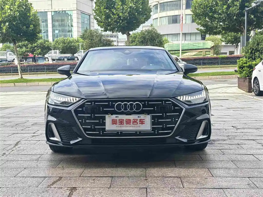 Audi A7L 2025 — фото 2