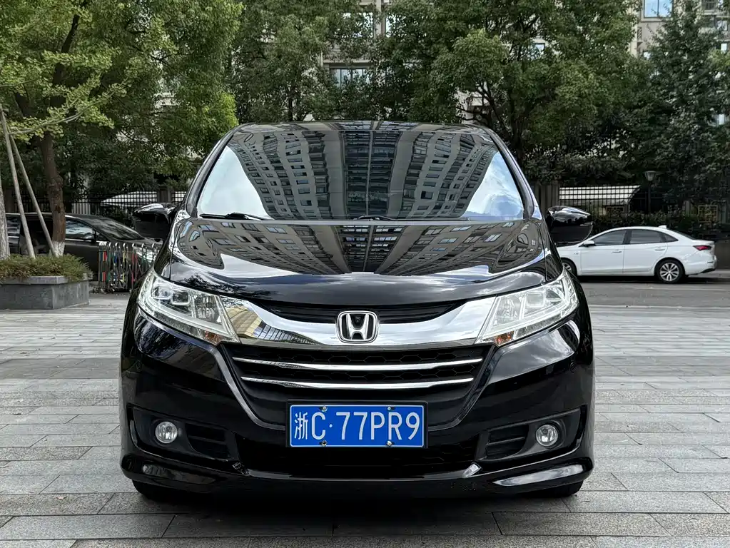 Honda Odyssey 2016 — фото 8