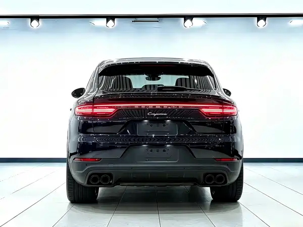 Porsche Cayenne 2023