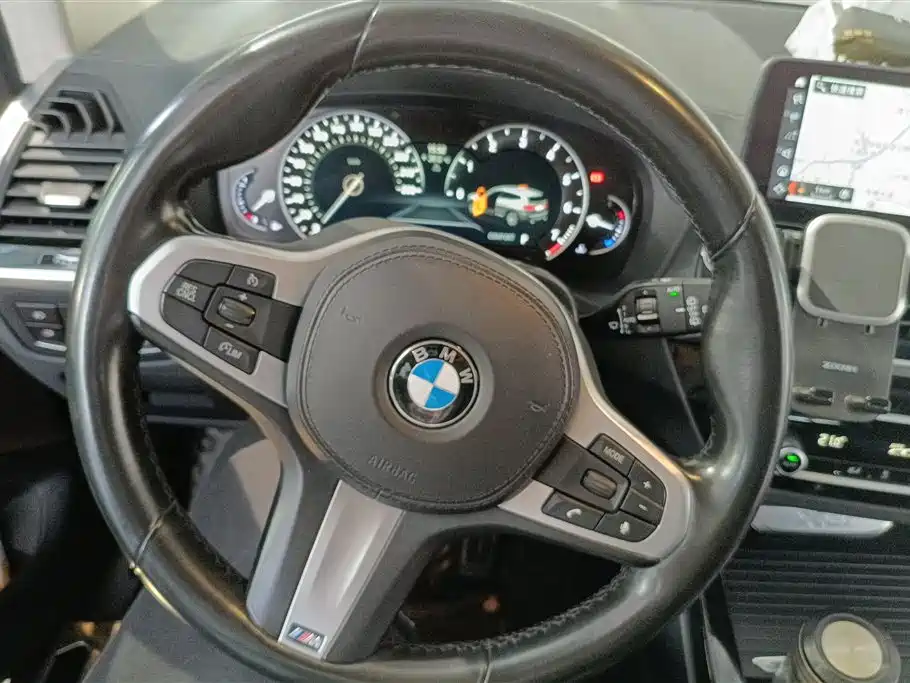 BMW X3 2018 — фото 15