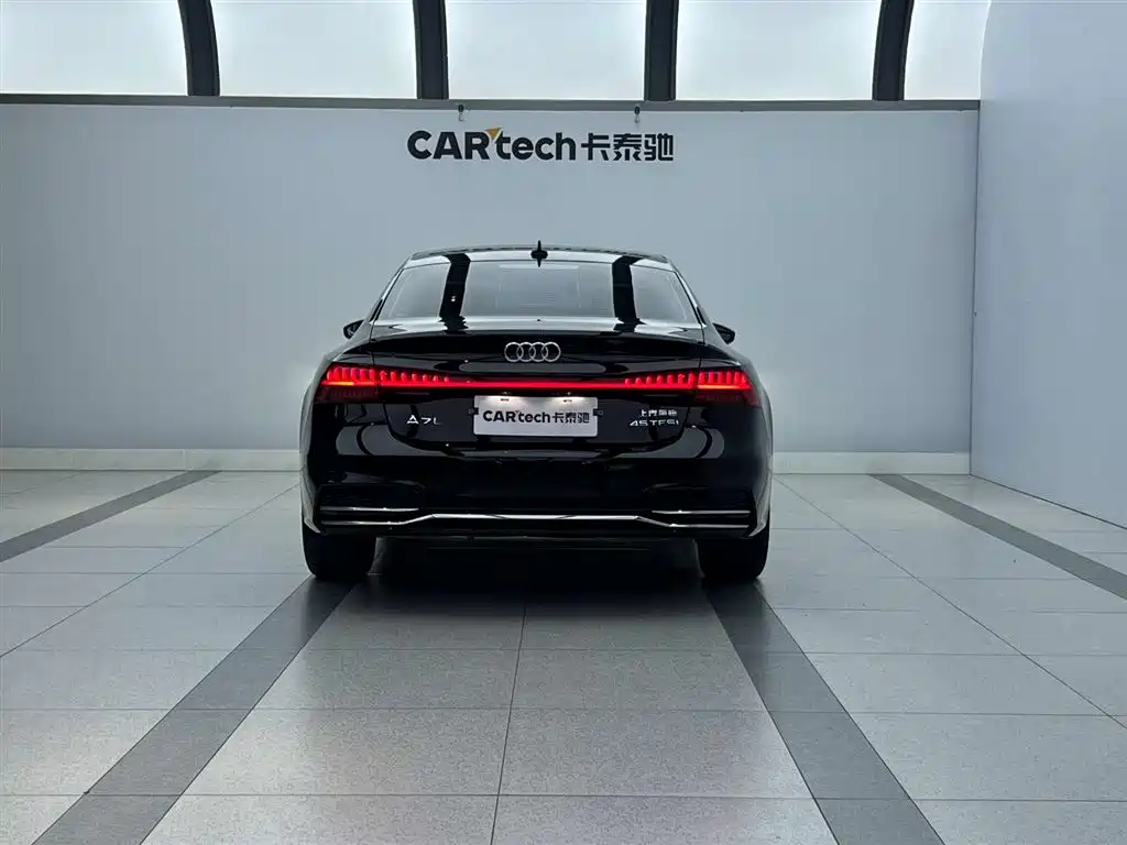 Audi A7L 2024 — фото 4