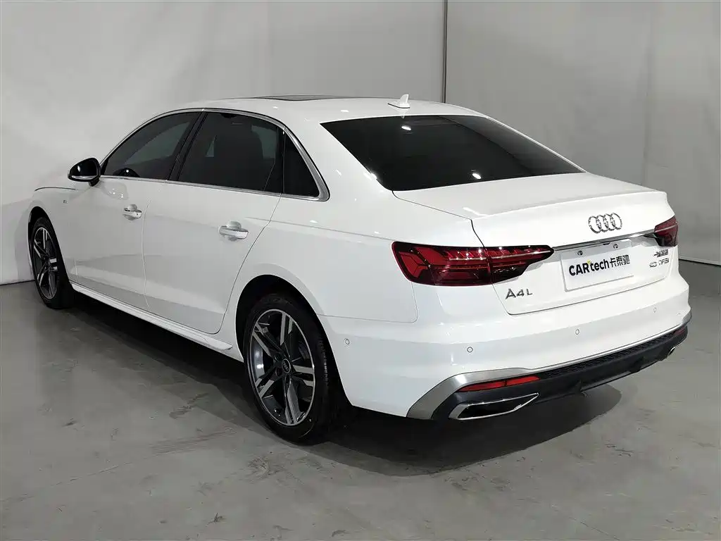 Audi A4L 2021 — фото 16