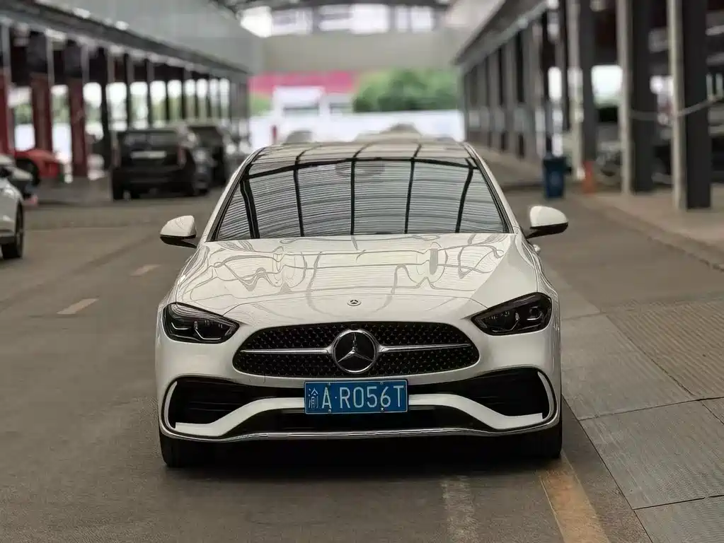 Mercedes-Benz C-Class 2024 — фото 1