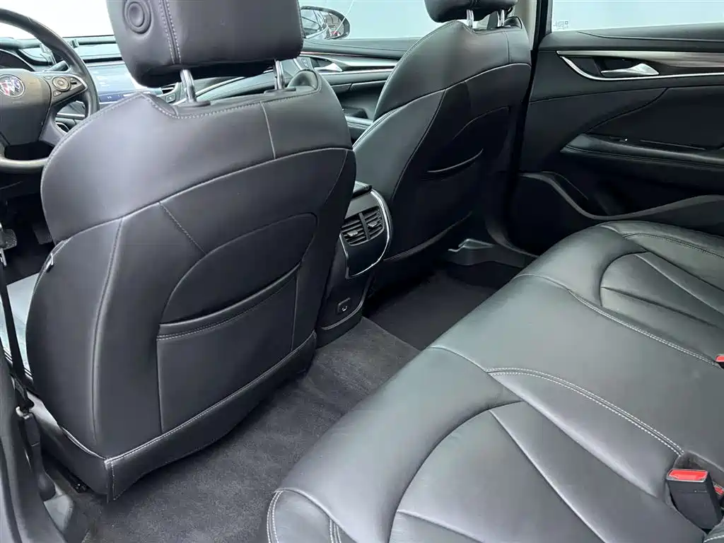 Buick LaCrosse 2021 — фото 24
