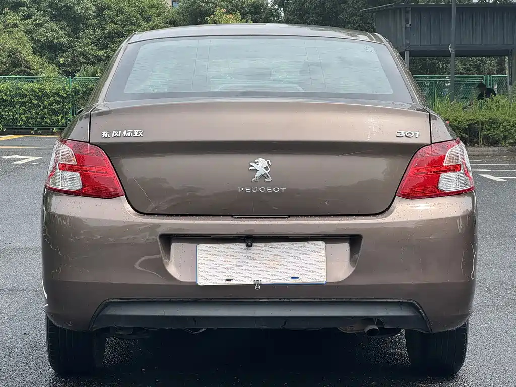 Peugeot 301 2015