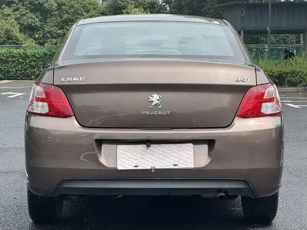 Peugeot 301 2015