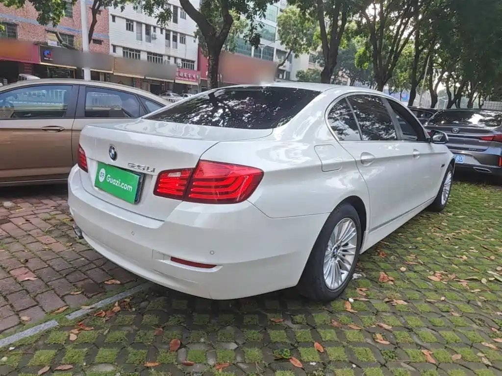 BMW 5 Series 2016 — фото 7