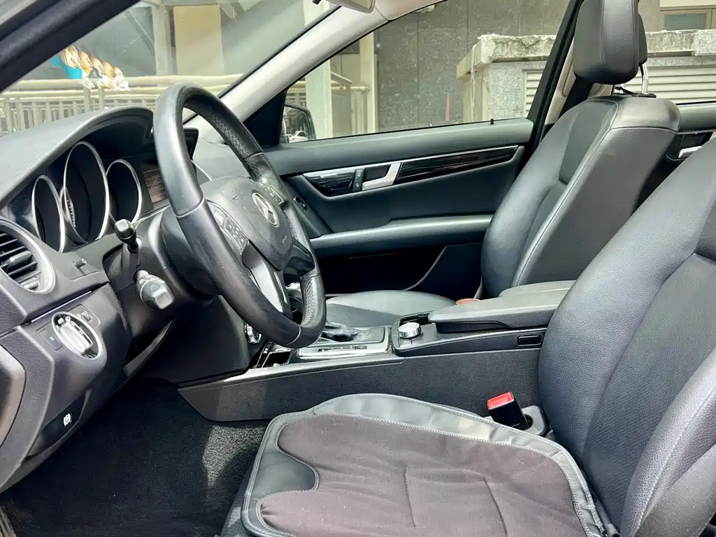Mercedes-Benz C-Class 2012