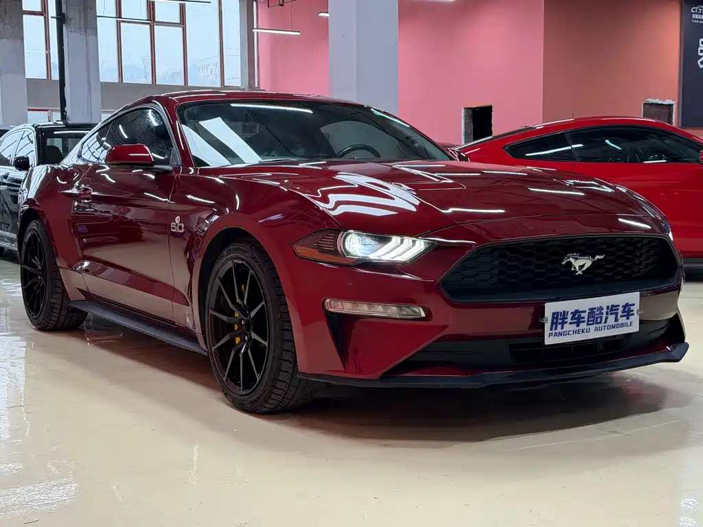 Ford Mustang 2019 — фото 3